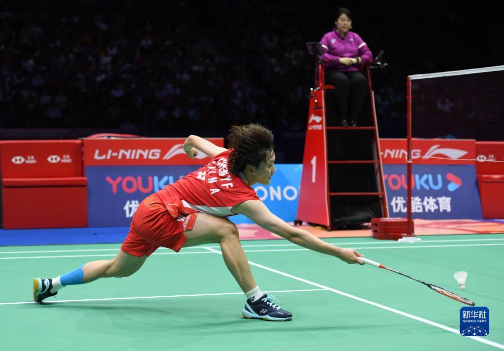 体育斯诺克利雅得大师赛：惊险晋级 马克·艾伦4-3马克·塞尔比