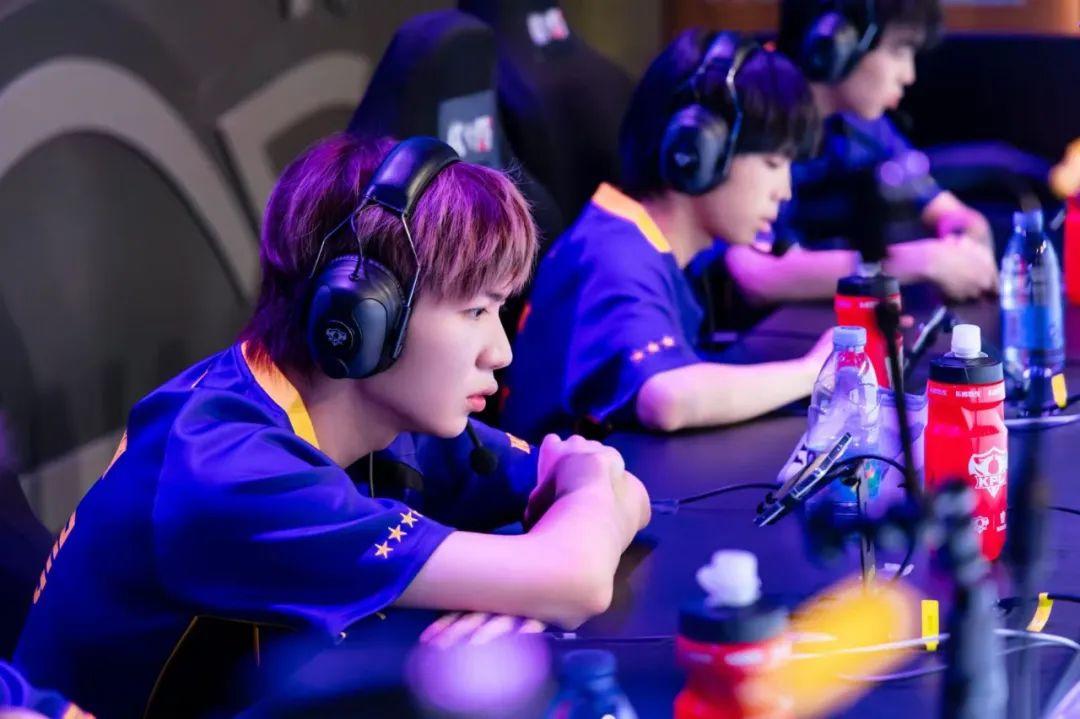 [天下足球]1比3到4比3 勒沃库森再现逆转好戏.